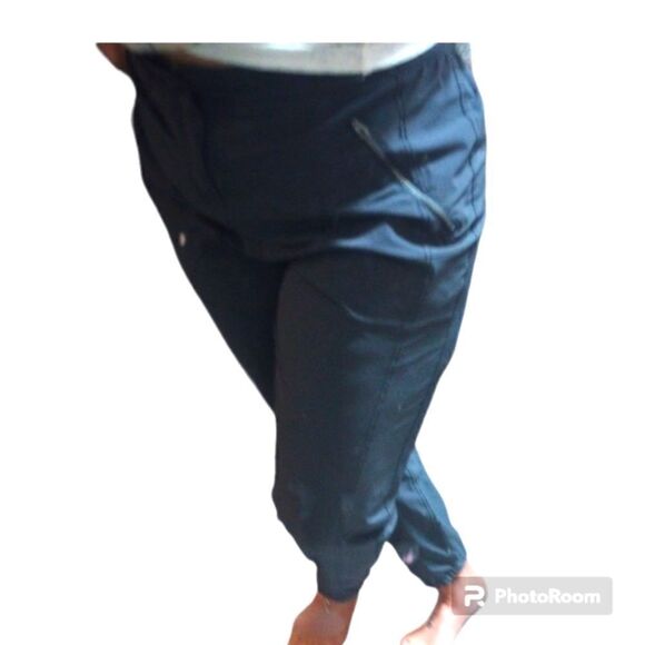 Tangerine gray joggers with elastic in waist and zipper accent pockets - Picture 1 of 12